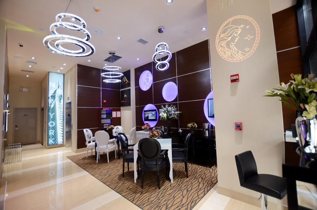 Howard Johnson Soho 3*