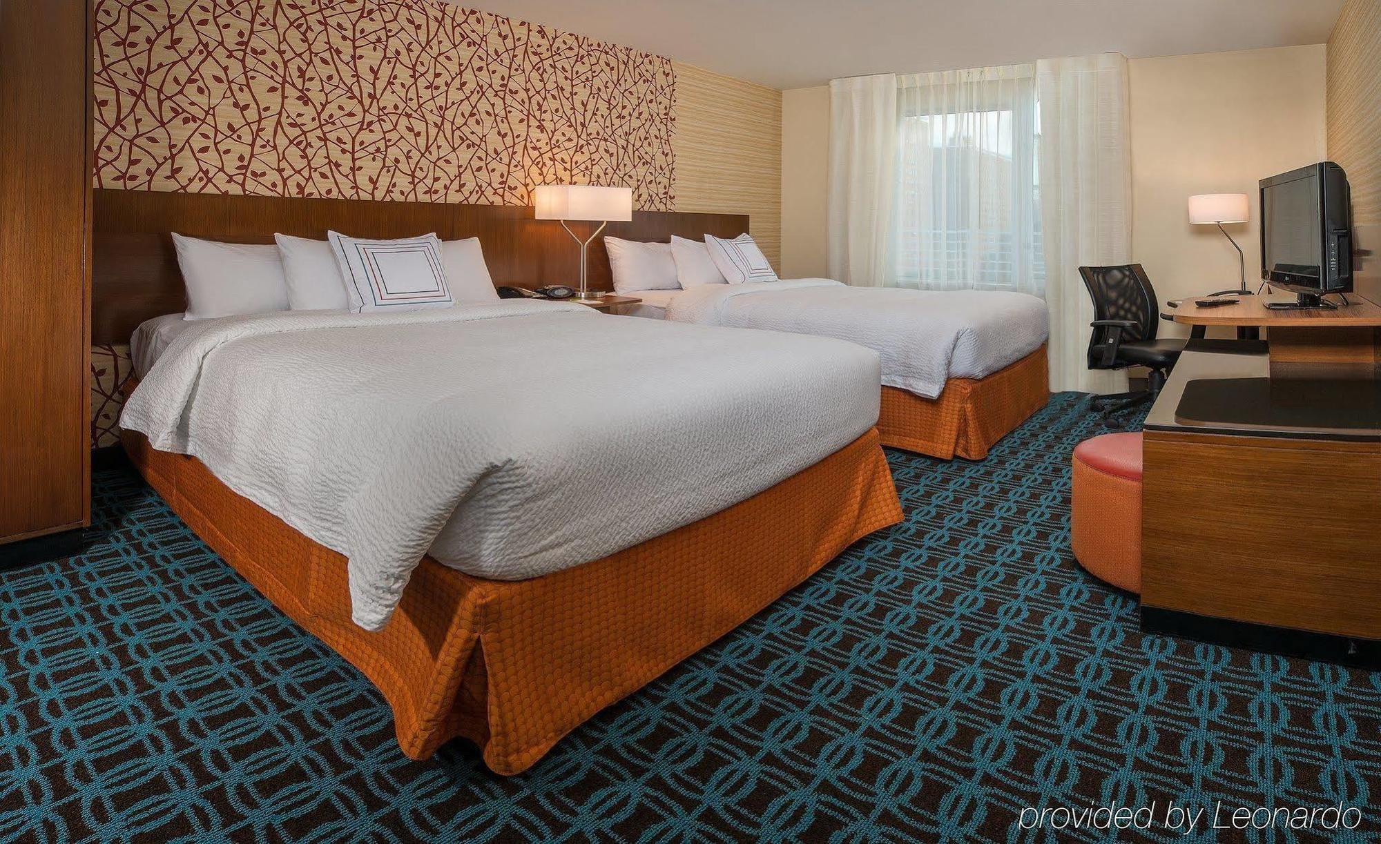 Hotel Fairfield & Manhattan/downtown East 3*
