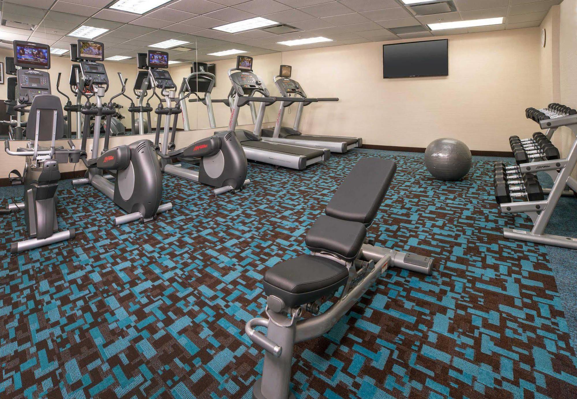 Hotel Fairfield & Manhattan/downtown East 3*