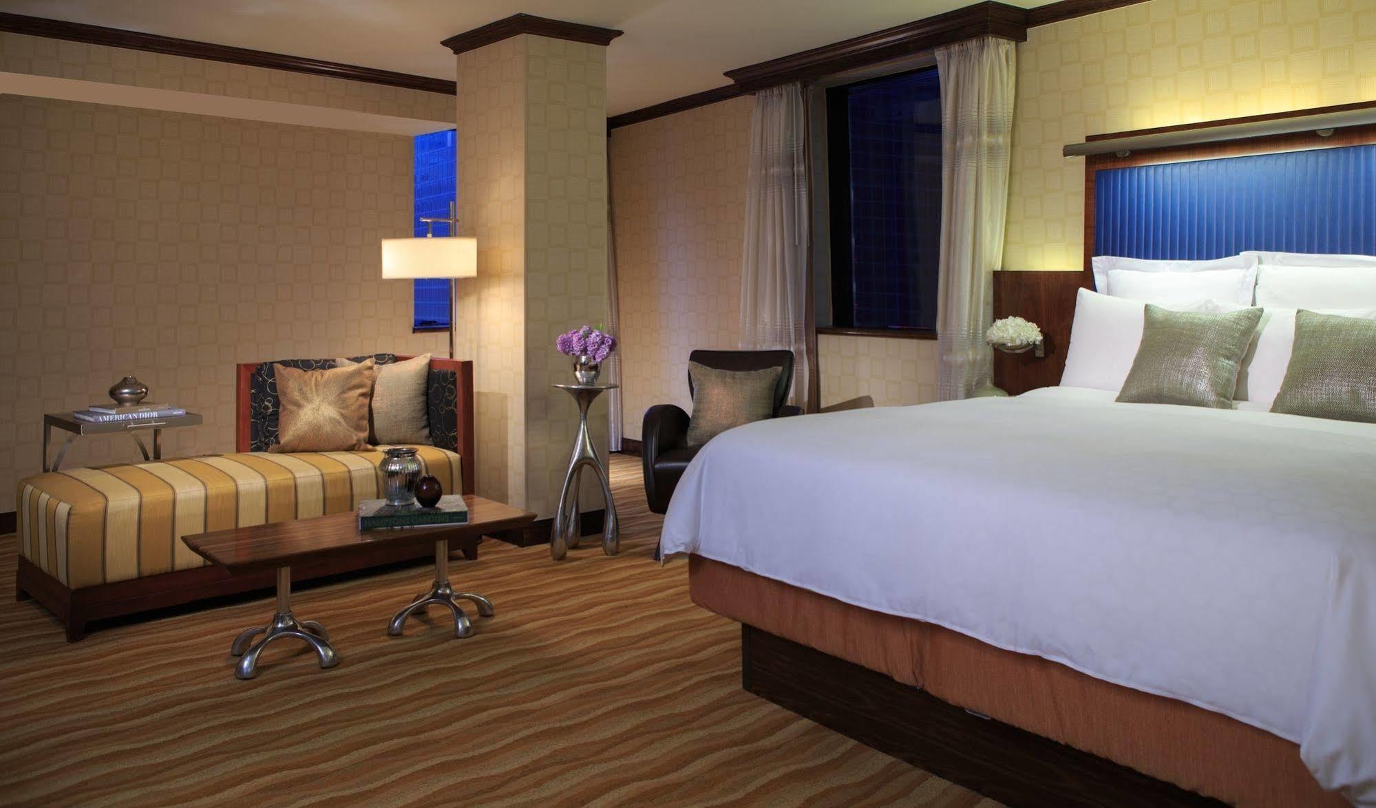 Renaissance Times Square By Marriott New York