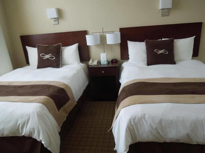 Hotel Pointe Plaza (adults Only)