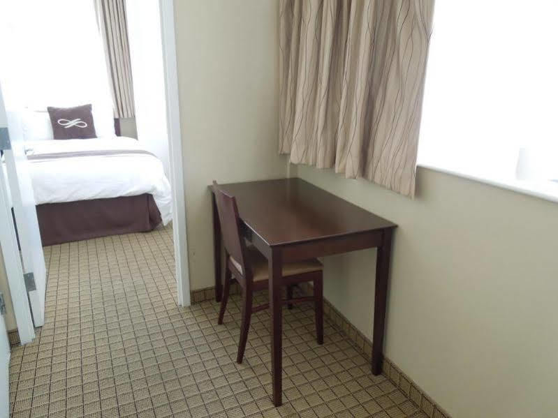 Pointe Plaza (adults Only) Hotel New York