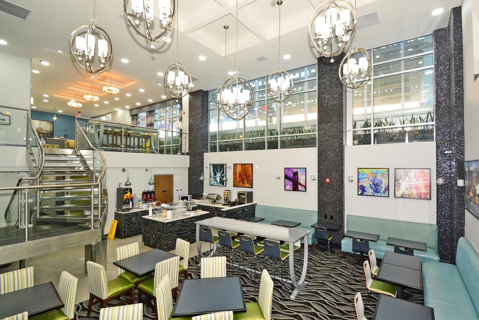 Hotel Best Western Plus Laguardia Airport 3*