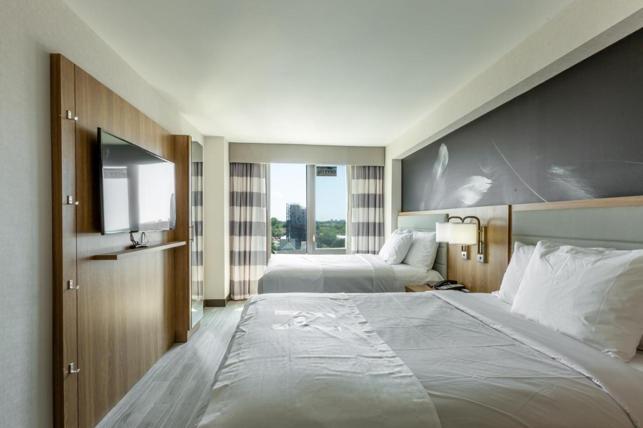 Ninety Five - Jfk Airport Hotel