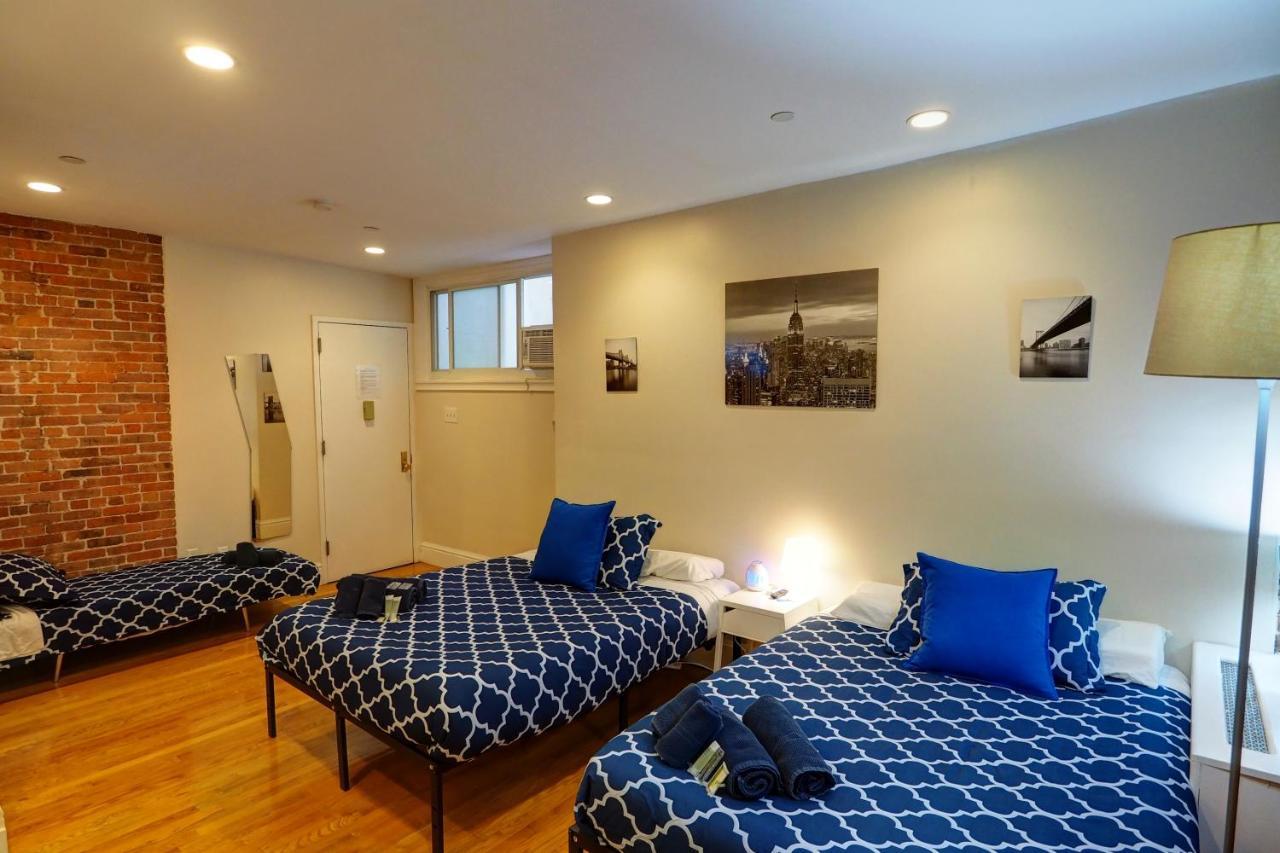 Hello Broadway * New York