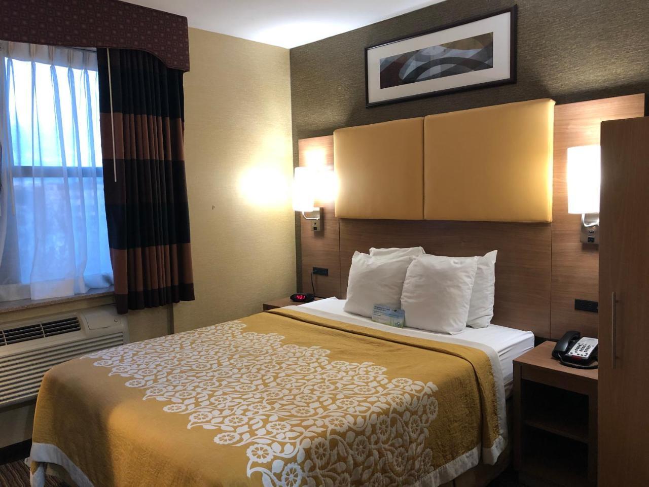 Hotel Days Brooklyn New York