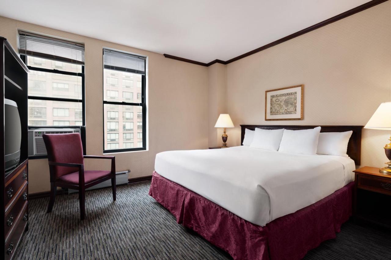 Night Broadway Hotel New York