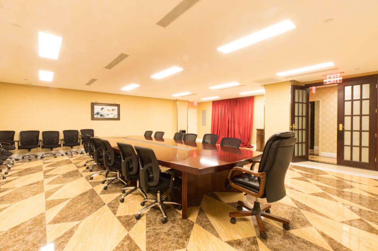 Wyndham Garden Fresh Meadows Flushing Hotel