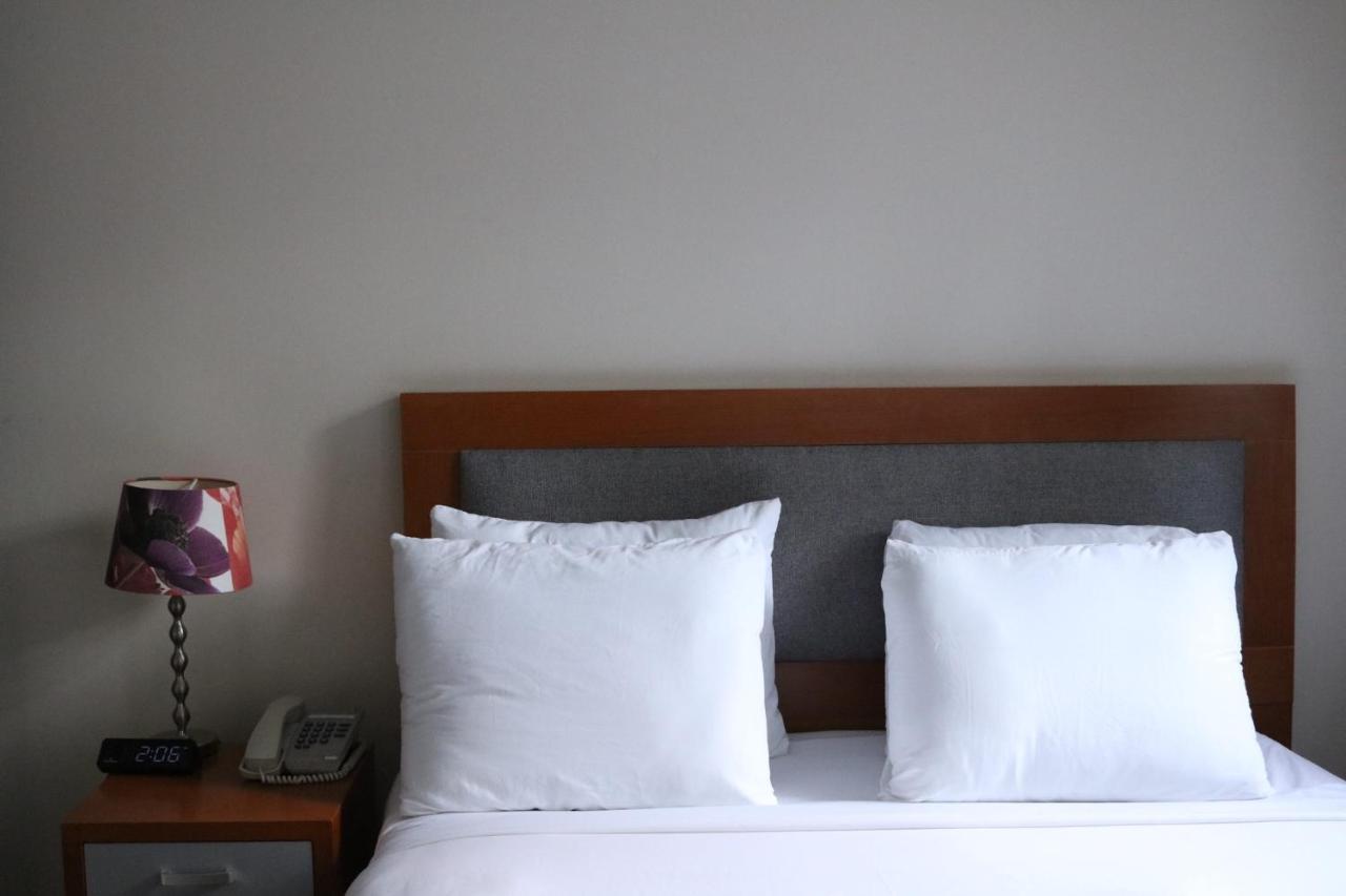 Midtown West Hotel 3*