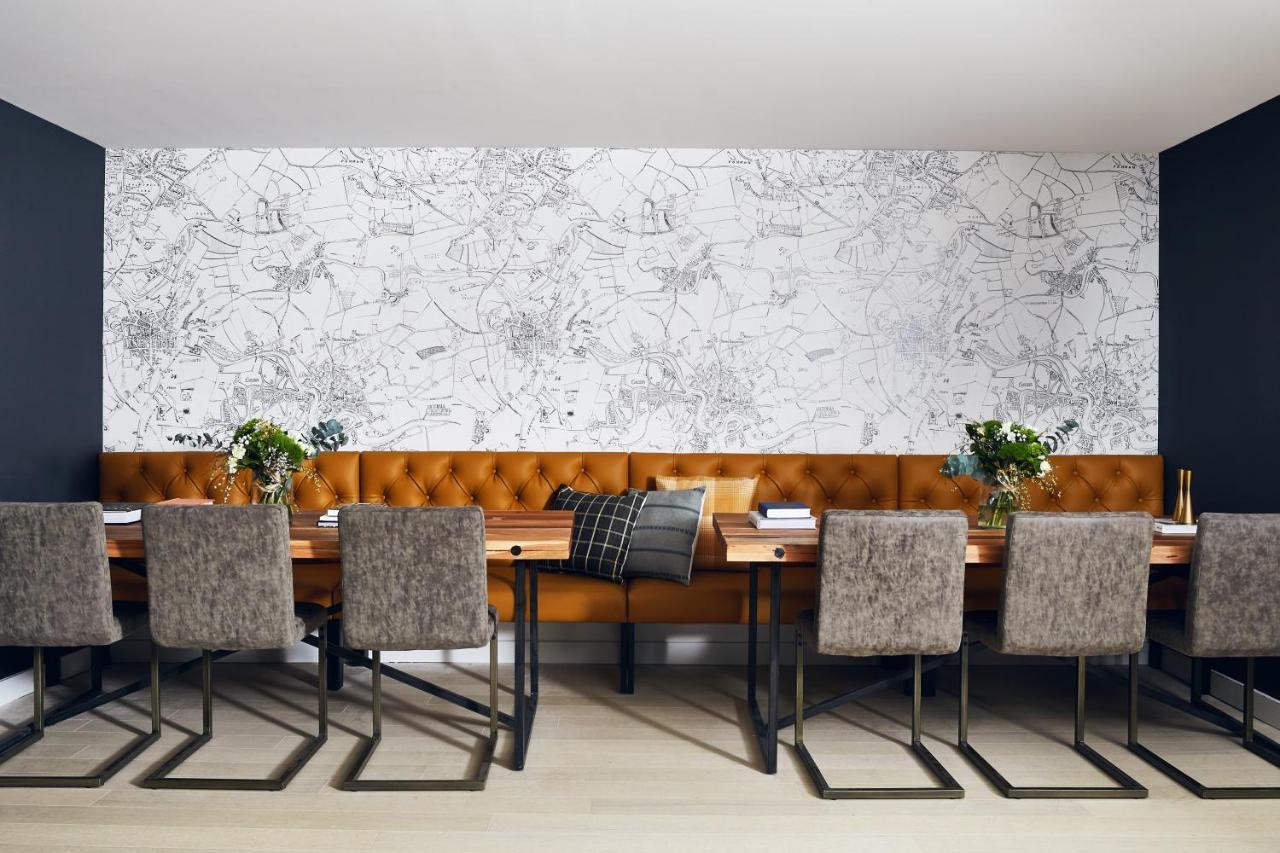 Sonder - Stock Exchange 4*