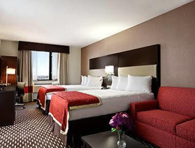 Howard Johnson By Wyndham Jamaica Ny Near Airtrain Jfk Hotel New York