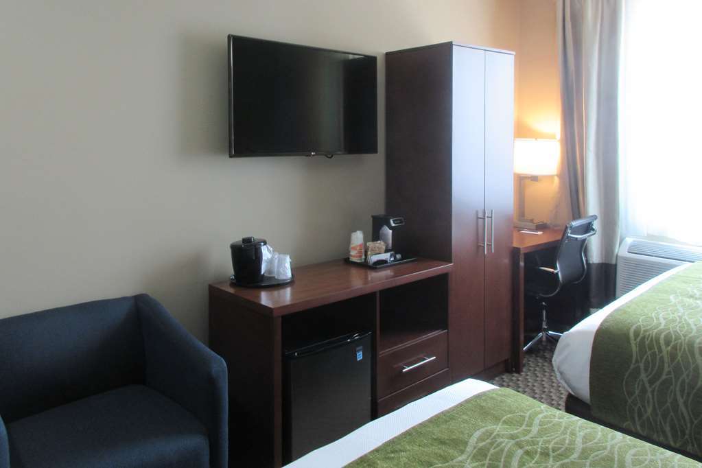 Comfort & Near Jfk Air Train Hotel 3*