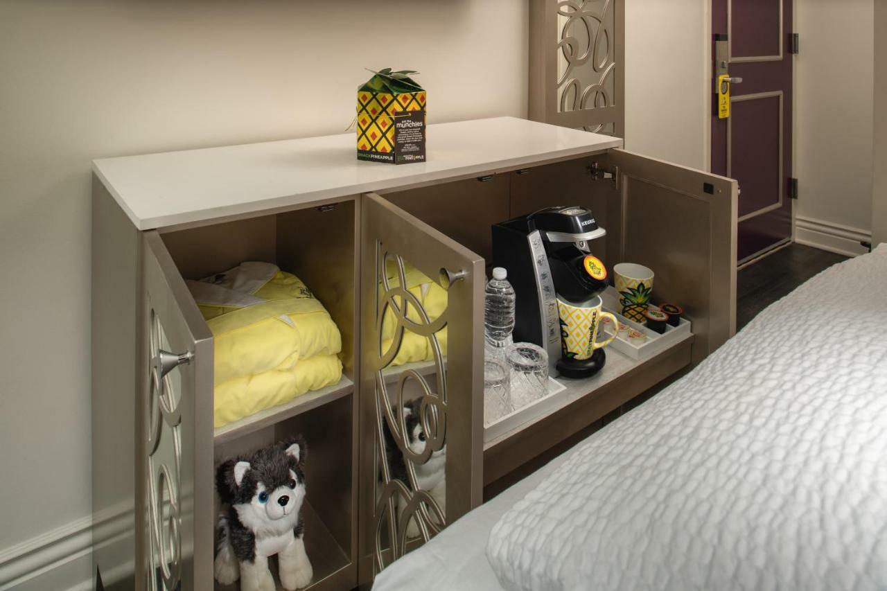 Staypineapple, An Artful Hotel, Midtown 4* New York