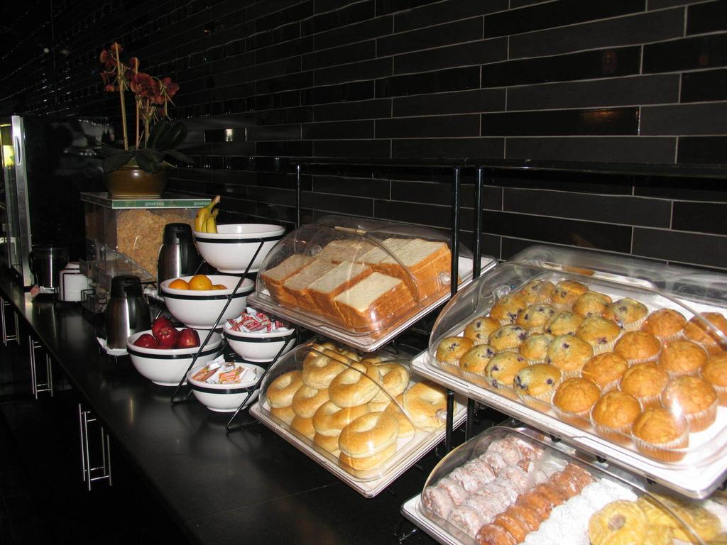 Comfort Chelsea Hotel 2*