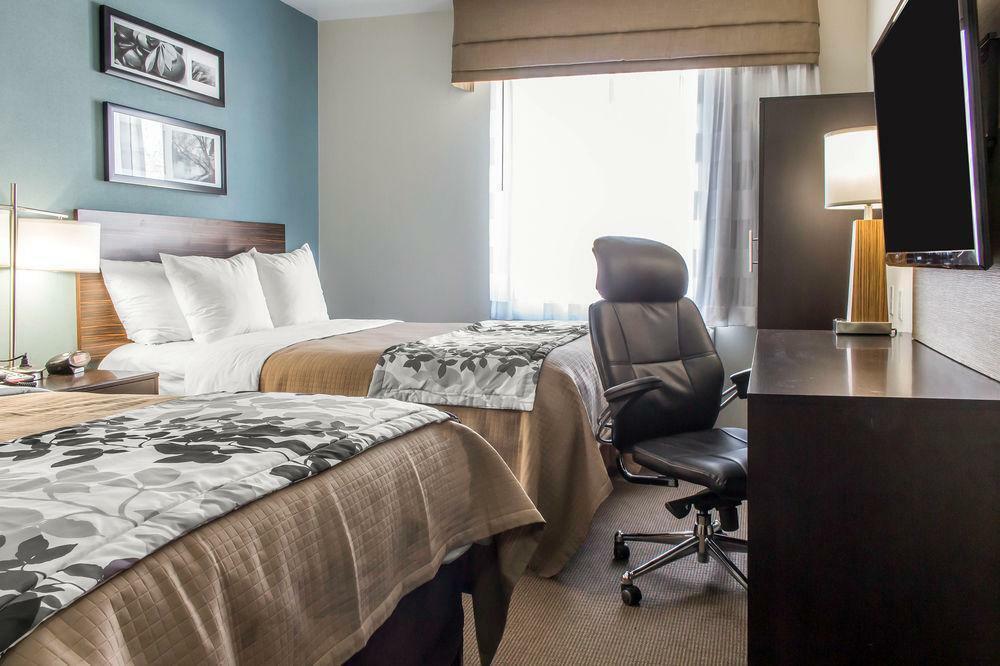 Days By Wyndham Brooklyn Borough Park