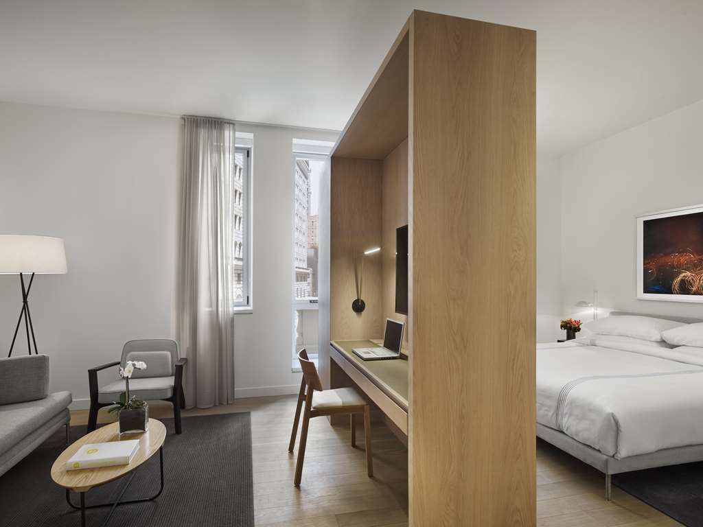 Aka Street Aparthotel