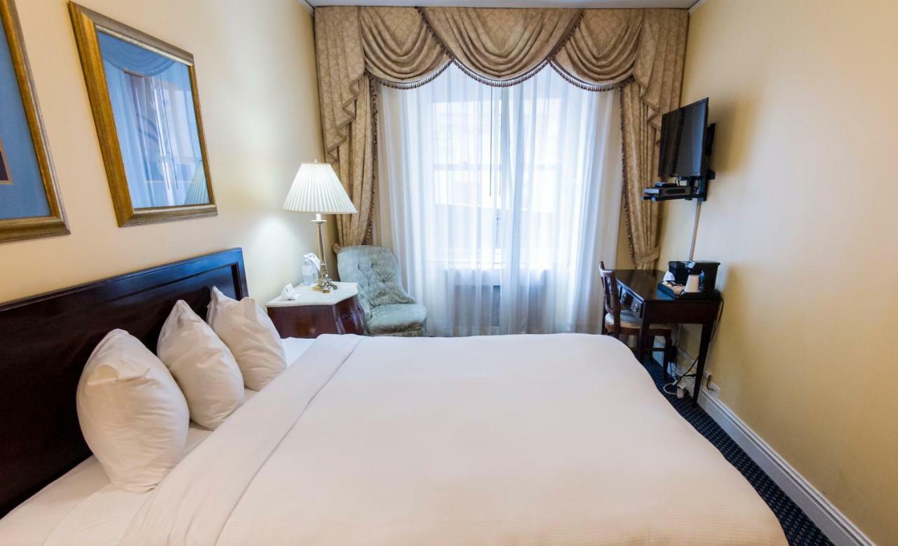 Hotel 3 West Club 3*