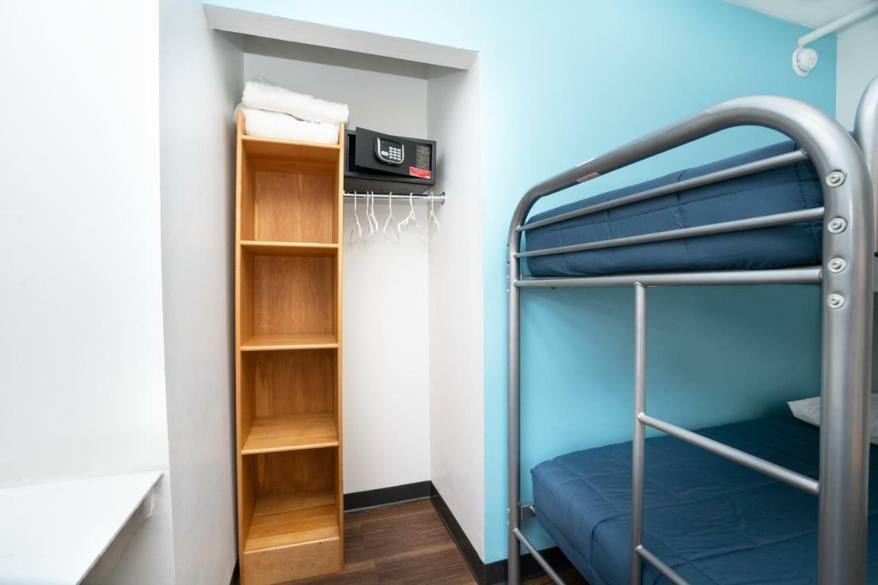 West Side Ymca Hostel *