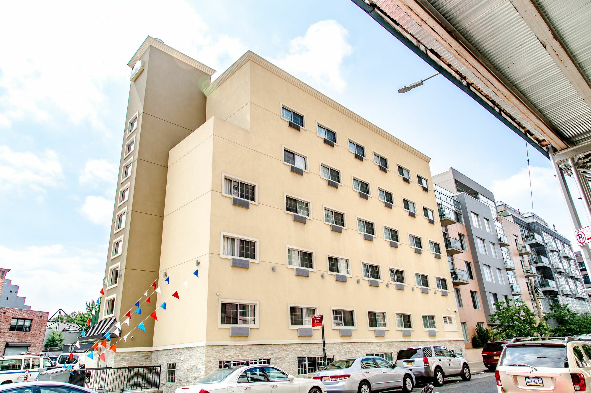 Hotel Metropolitan 2*