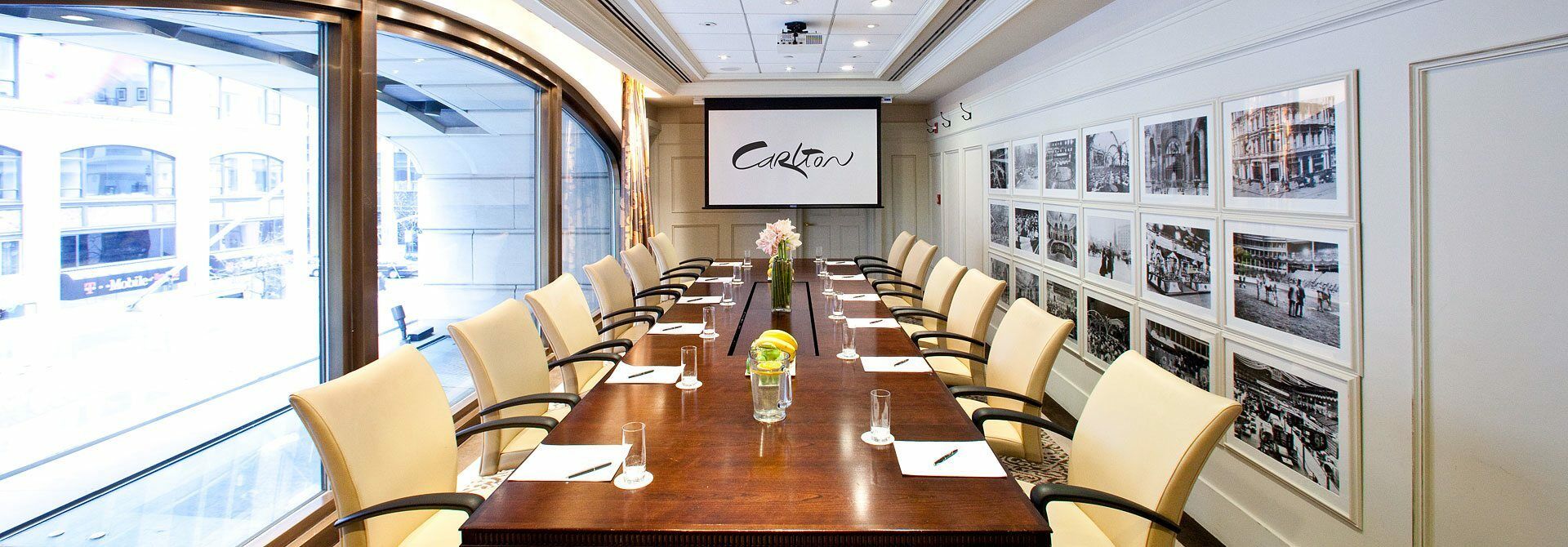 Carlton Hotel, Autograph Collection Hotel 4*