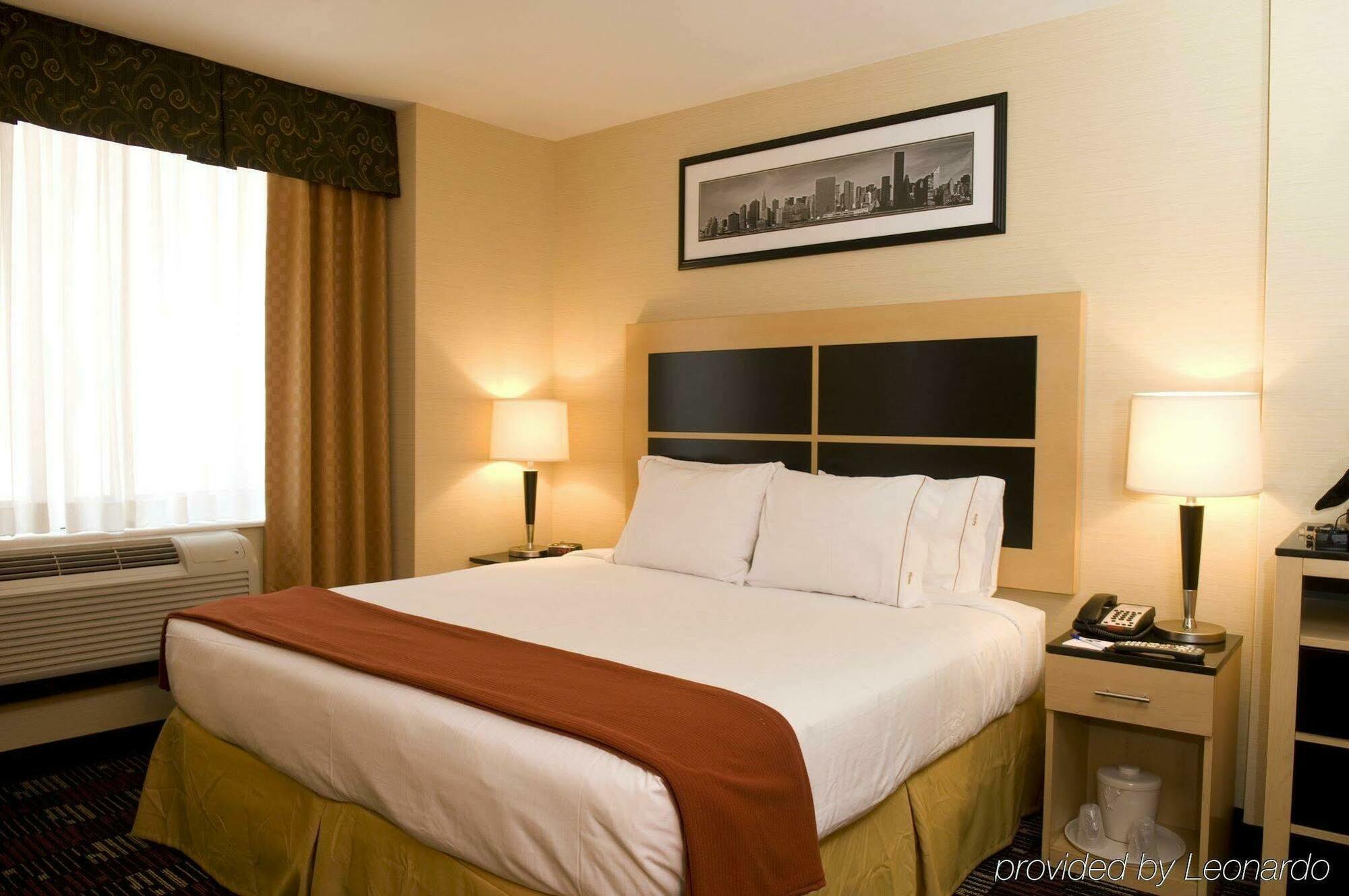 Hotel Express - Street By Ihg 3*