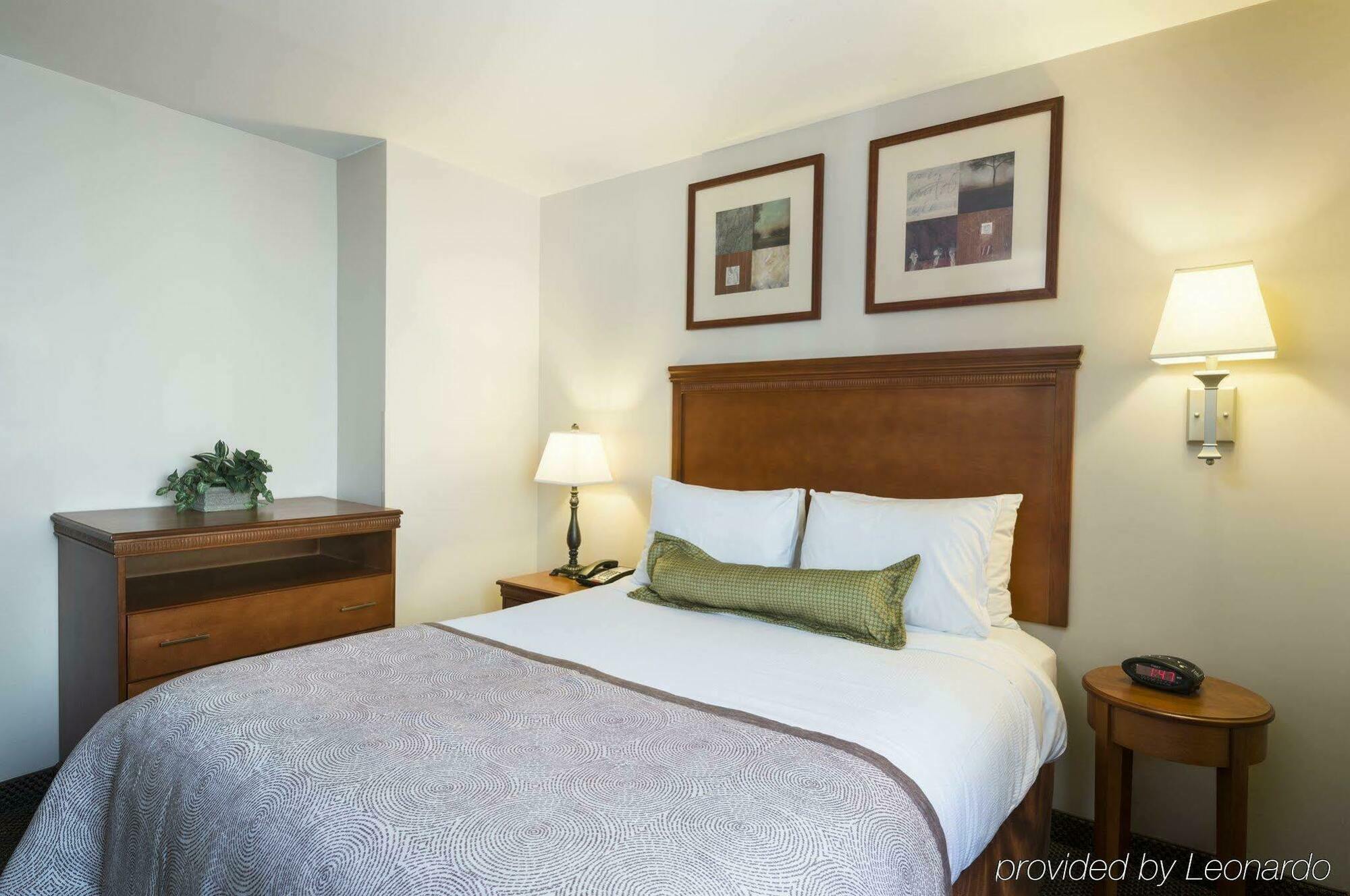 Candlewood Nyc -times Square By Ihg New York