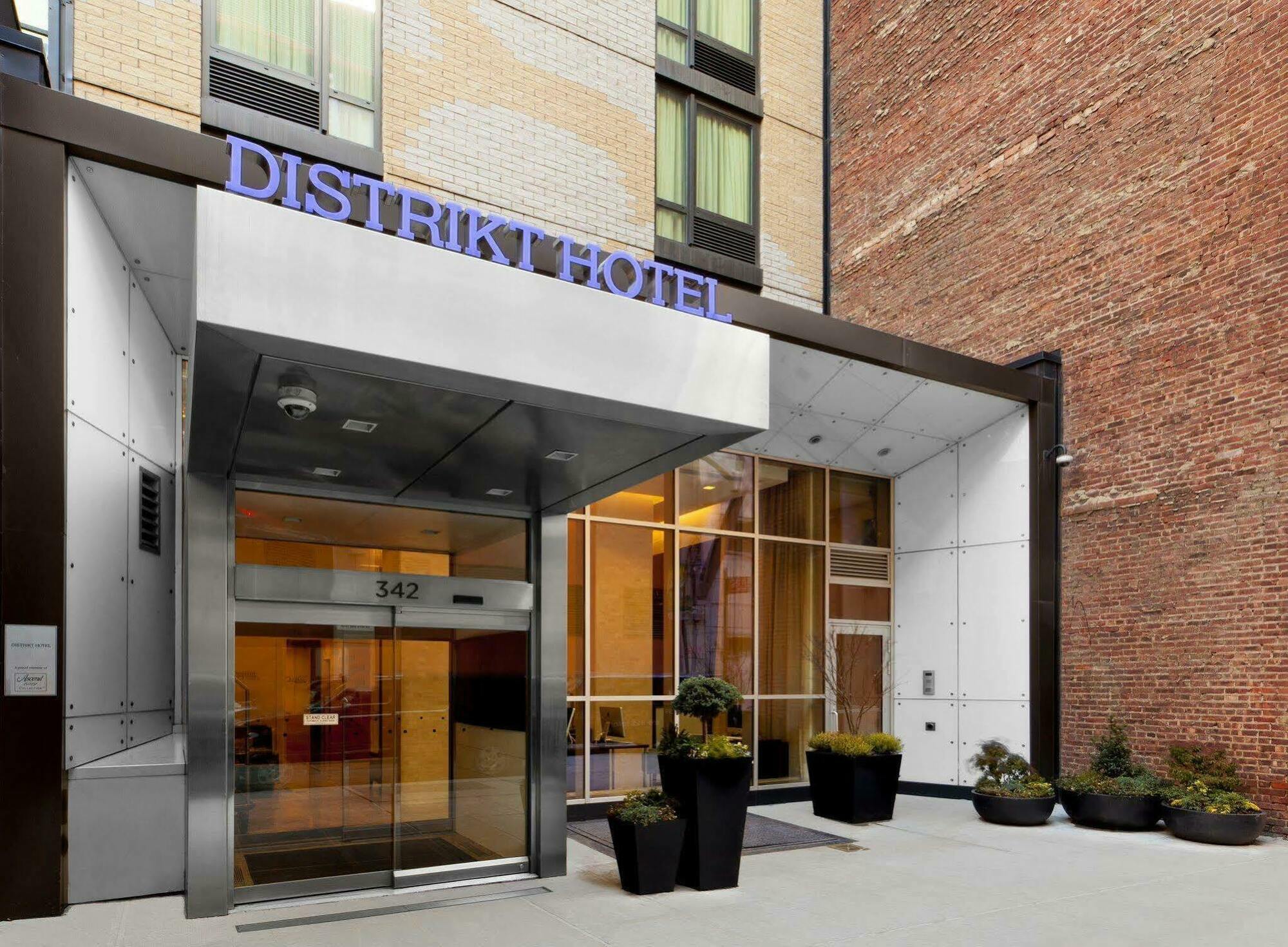 Distrikt City, Tapestry Collection By Hilton Hotel New York