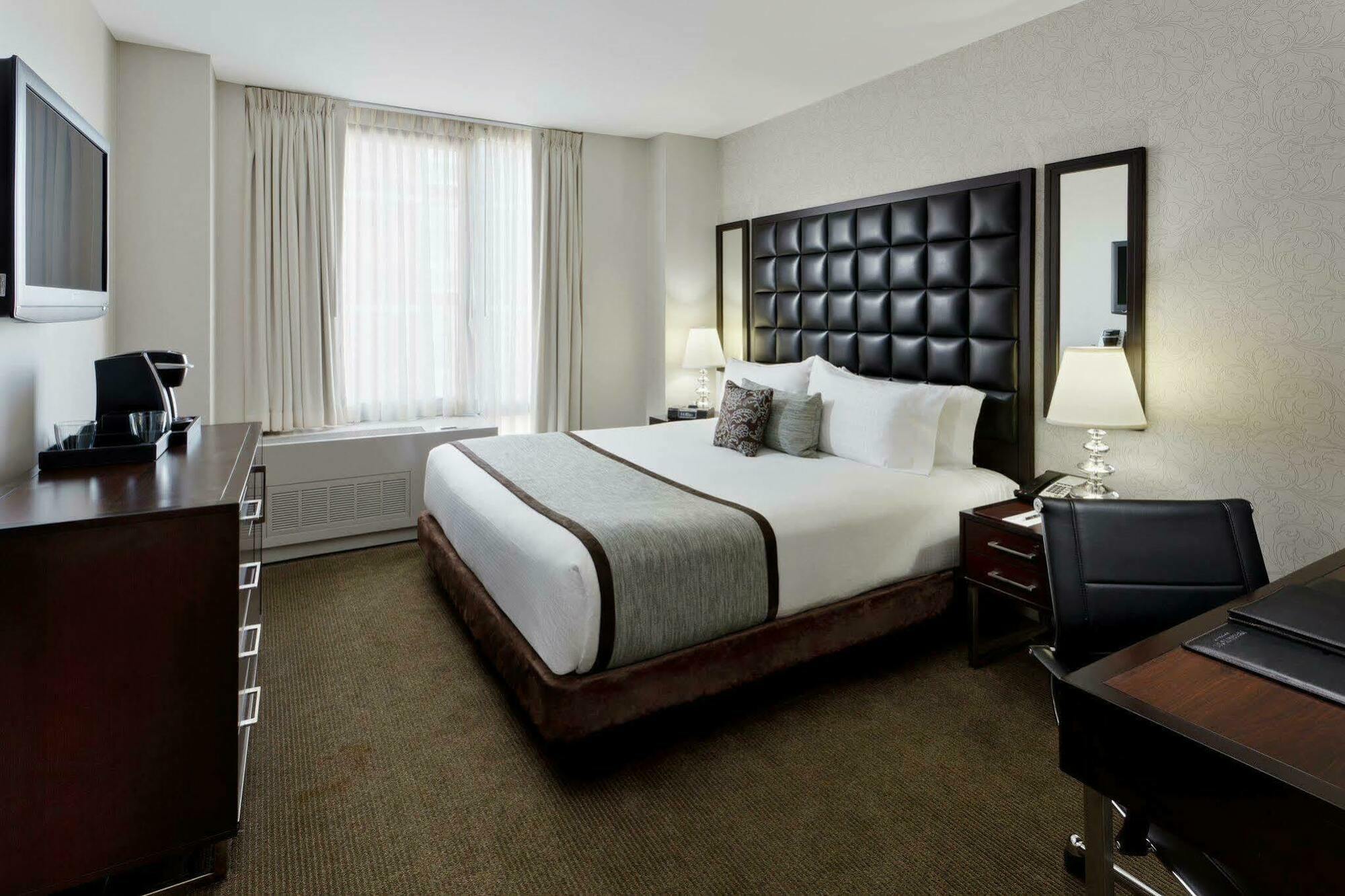 Distrikt City, Tapestry Collection By Hilton 4* New York