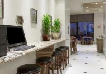 Ramada By Wyndham Flushing Queens Hotel 3*