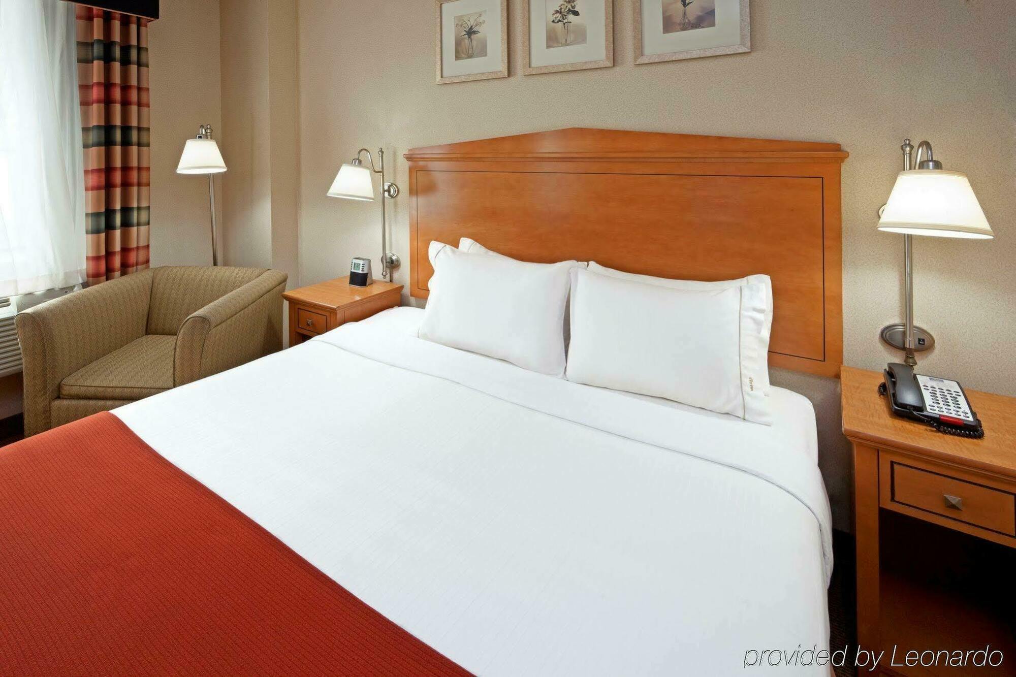 Hotel Citadines Connect Fifth Avenue 3*