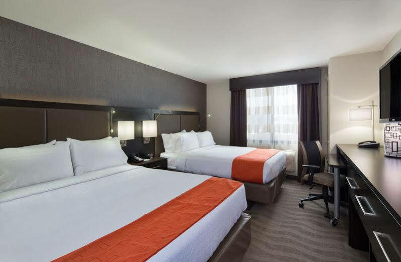 Hotel Fairfield & By Marriott Staten Island
