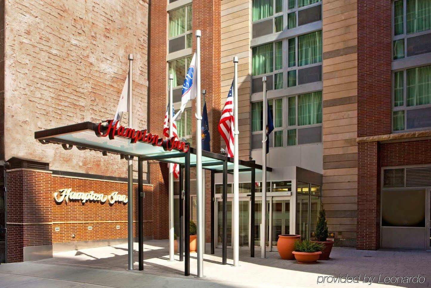 Hampton Manhattan Grand 3*