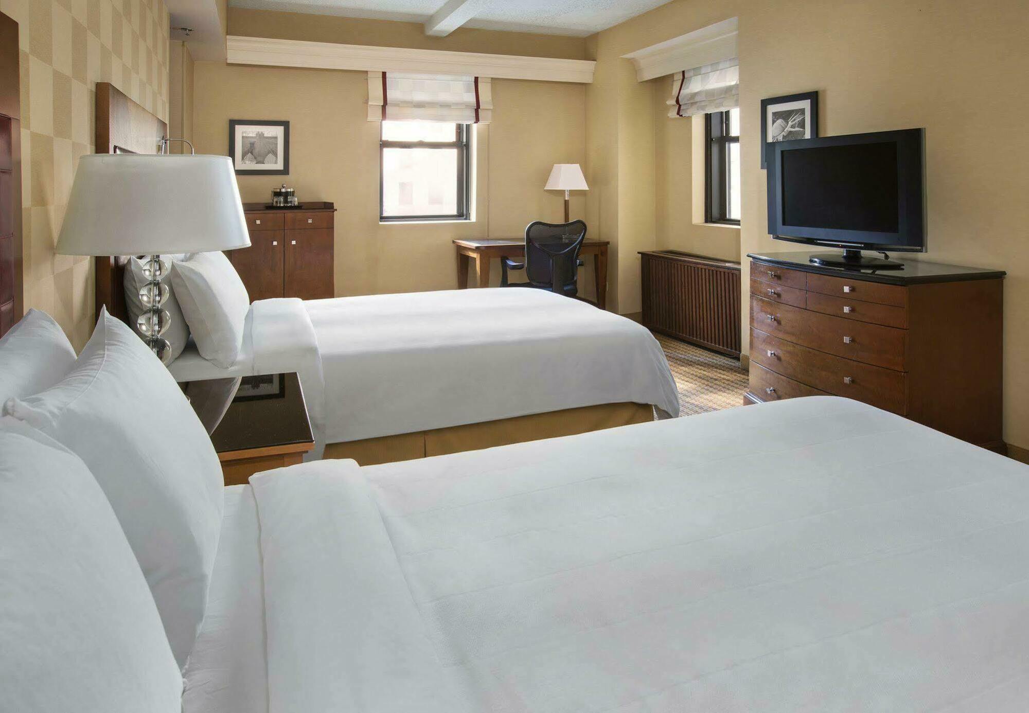 Hotel Marriott East Side 4*