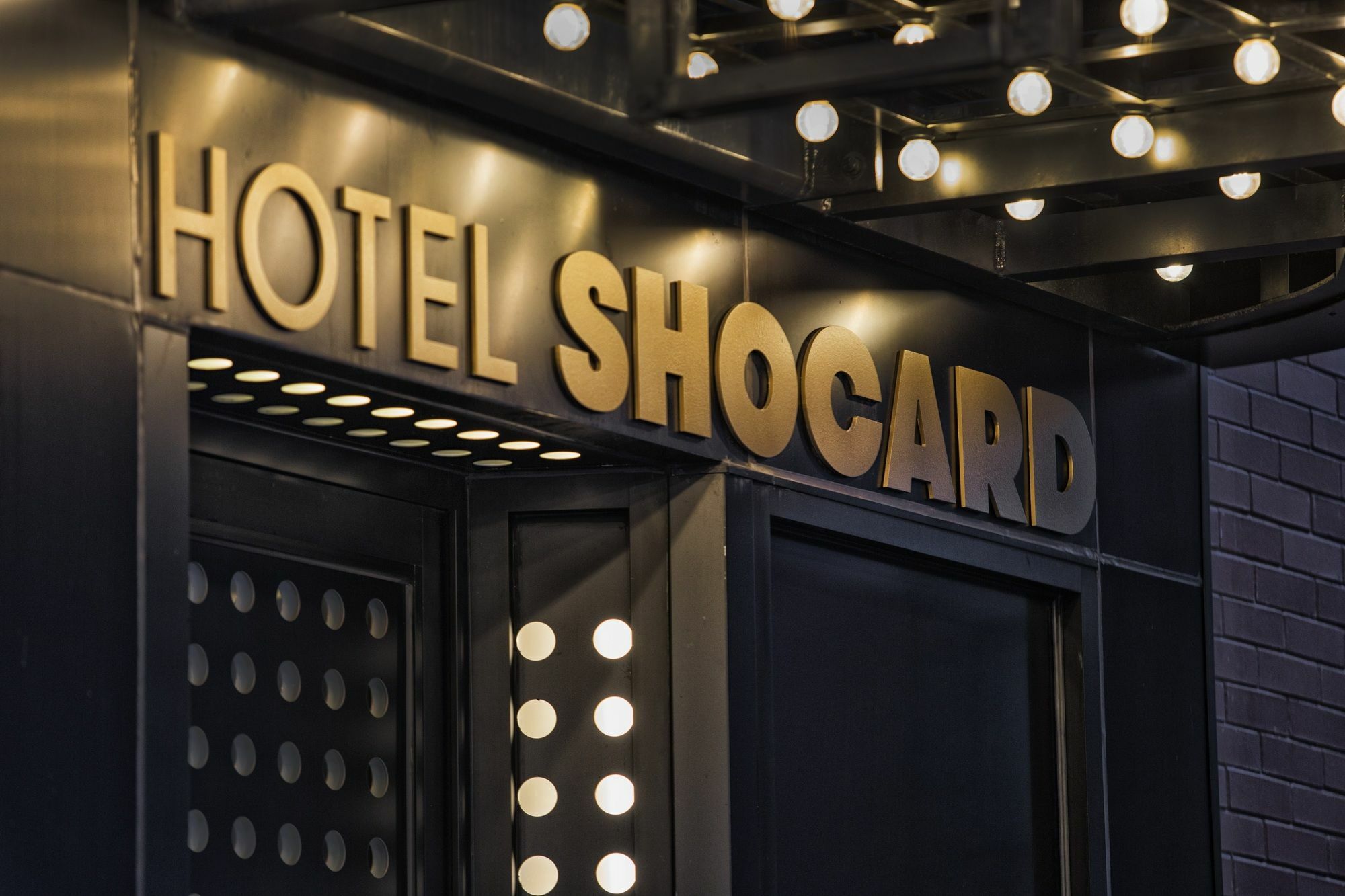 Shocard, 3*