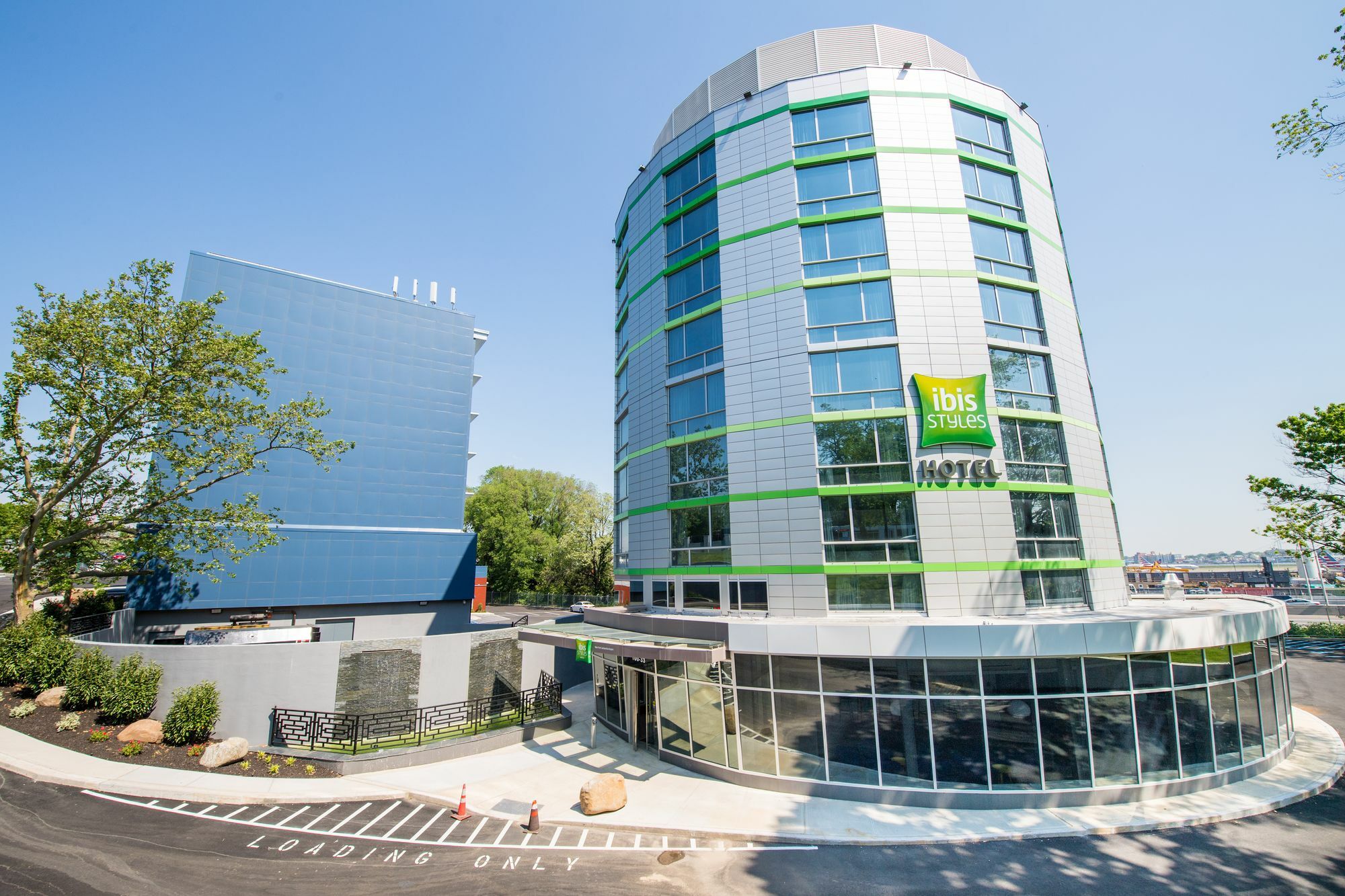 Ibis Styles Laguardia Airport Hotel New York