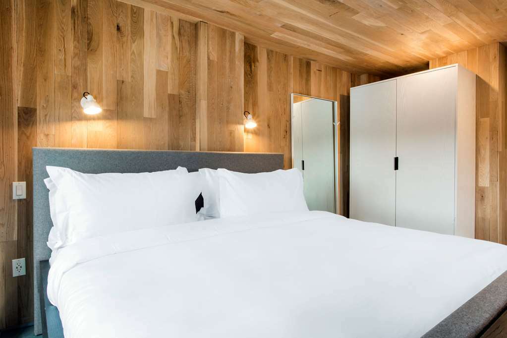 Gowanus & Yard Hotel 3*