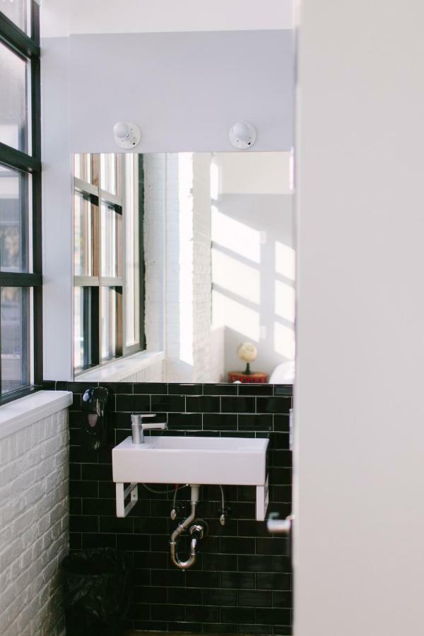 The Local Ny Hostel *