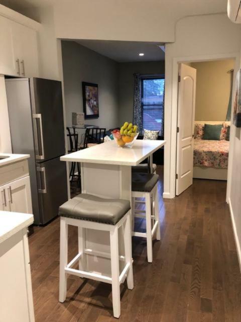 Sandy's Place Nyc 1 New York