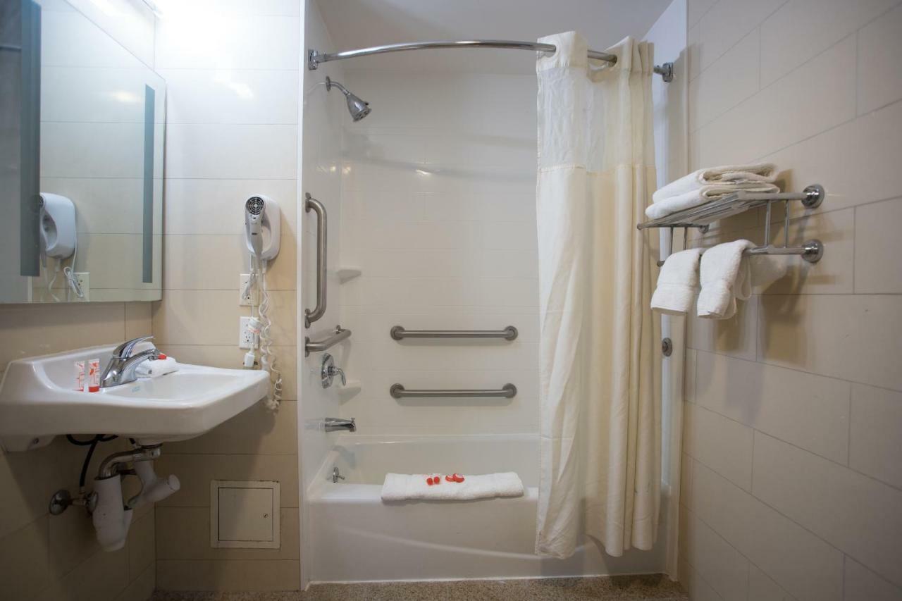 Hotel Airport Plaza Jfk Airport