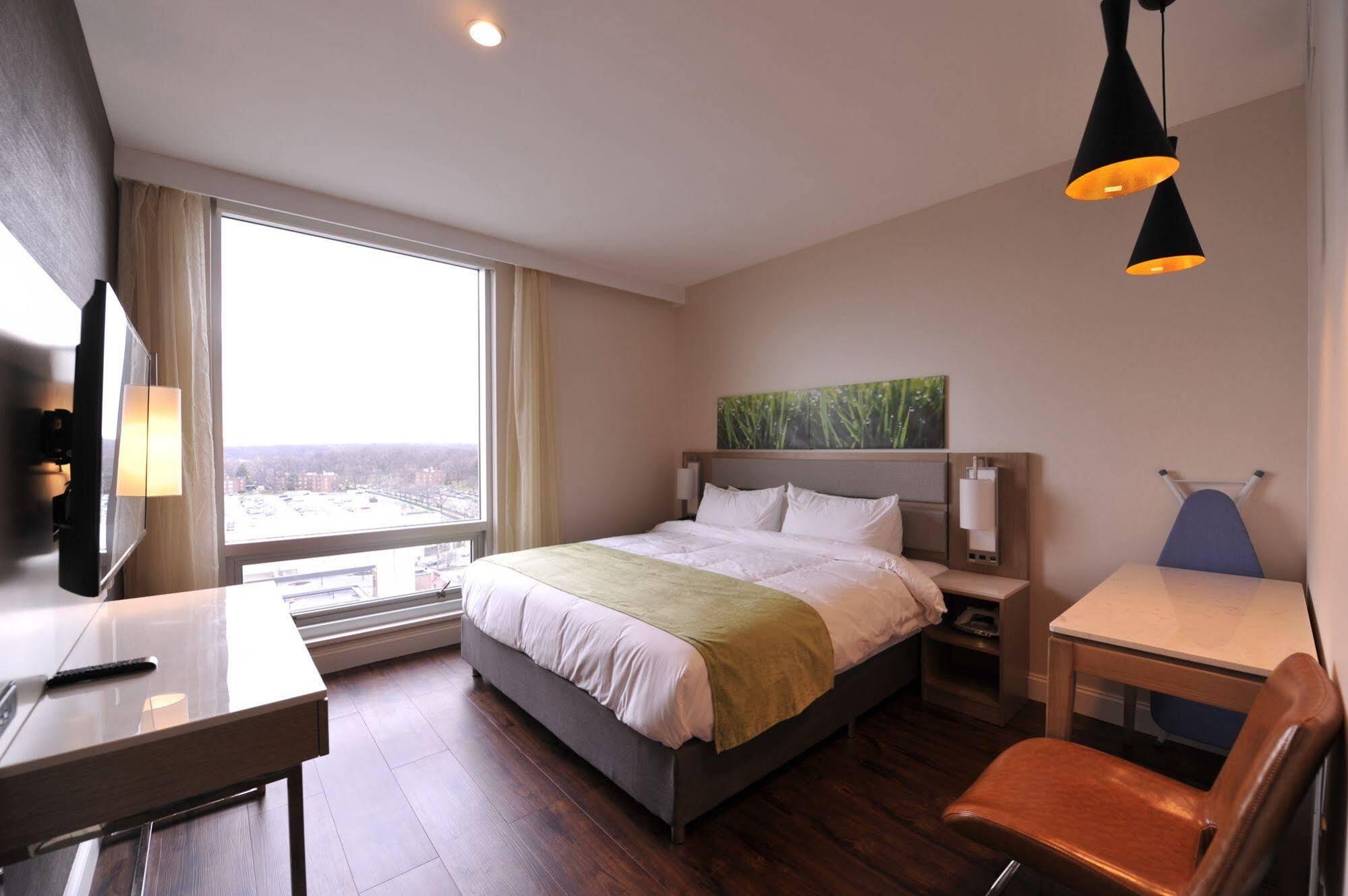 Wyndham Garden Fresh Meadows Flushing Hotel