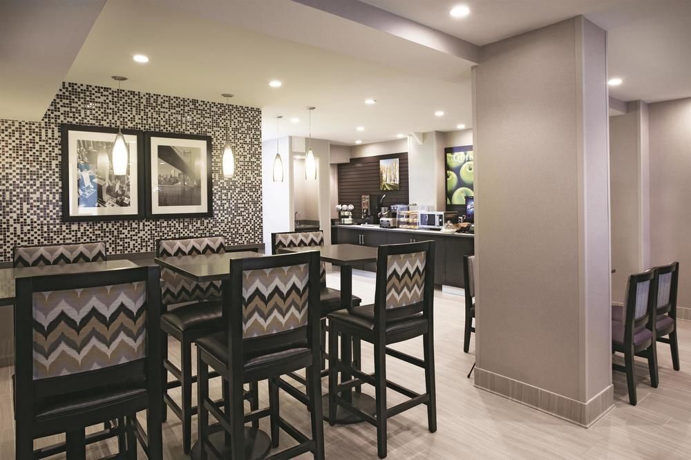 La Quinta By Wyndham Park Hotel