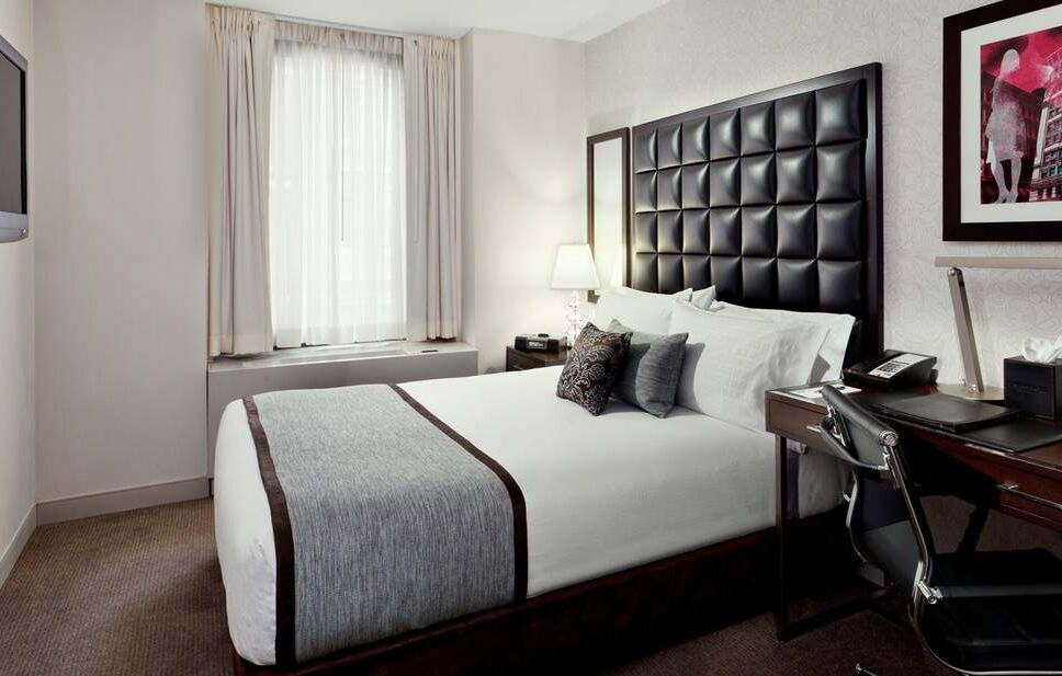 Distrikt City, Tapestry Collection By Hilton Hotel