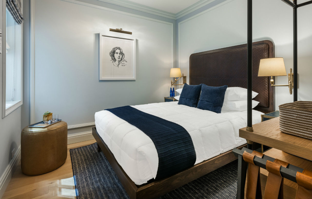 Merrion Row And Public House