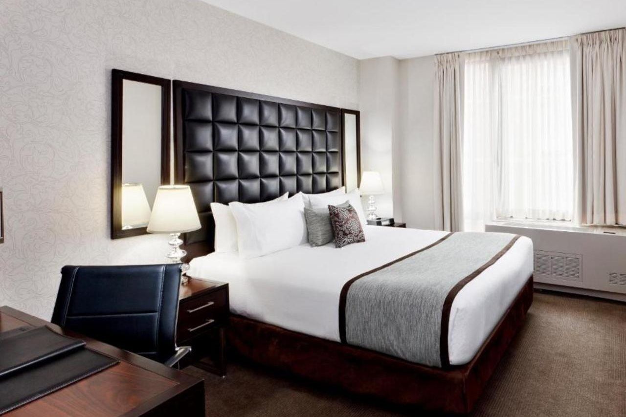 Distrikt City, Tapestry Collection By Hilton Hotel