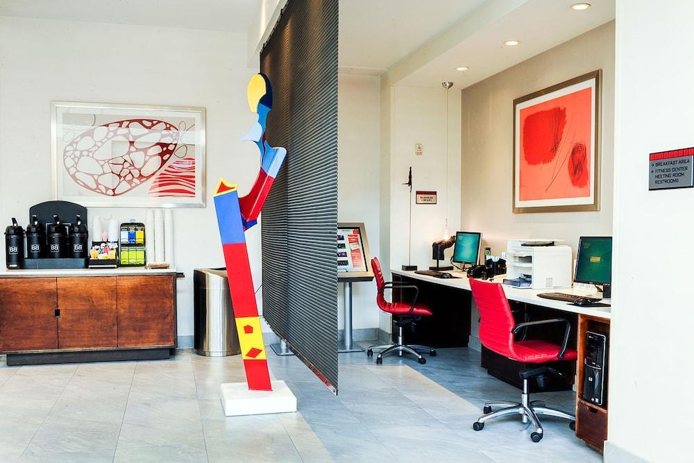 Fairfield & By Marriott Brooklyn