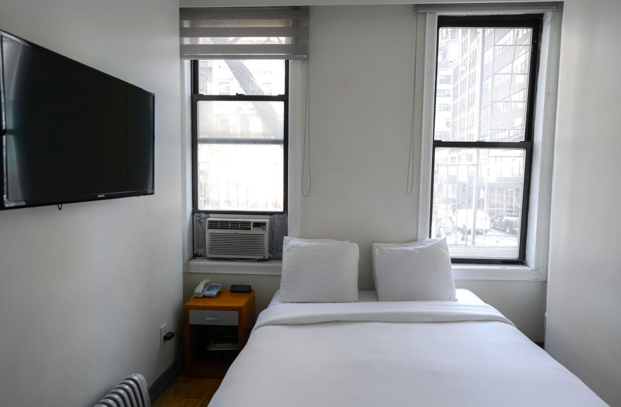 Midtown West 3*