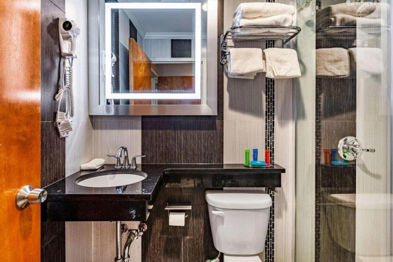 Hotel Umbrella Brooklyn - Newly Renovated New York