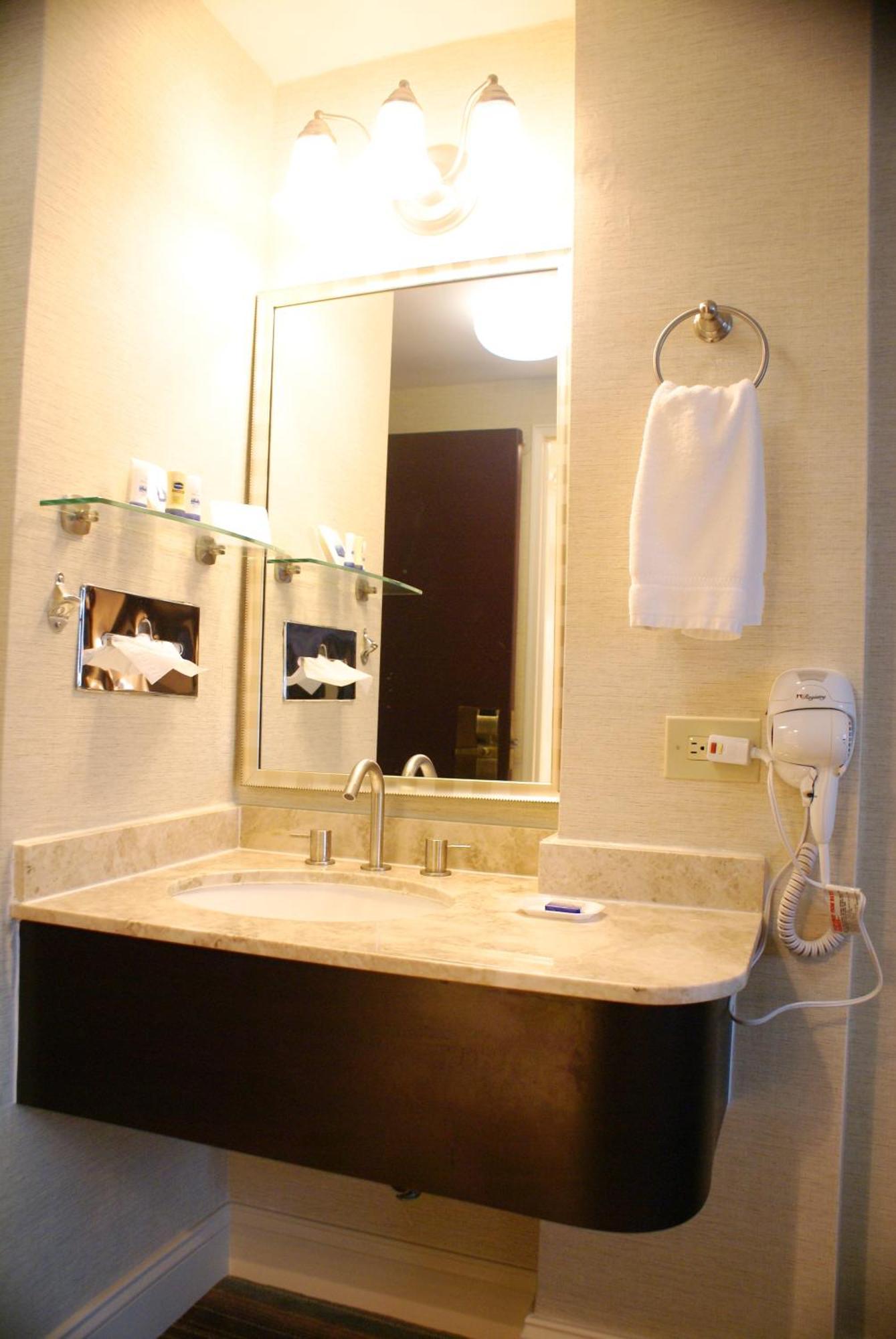 Western Queens Gold Coast