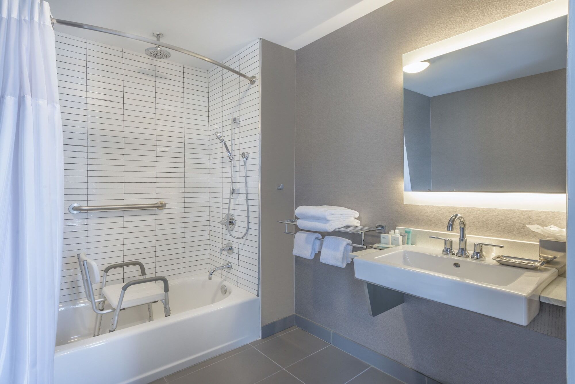 Wyndham Garden Laguardia South Hotel