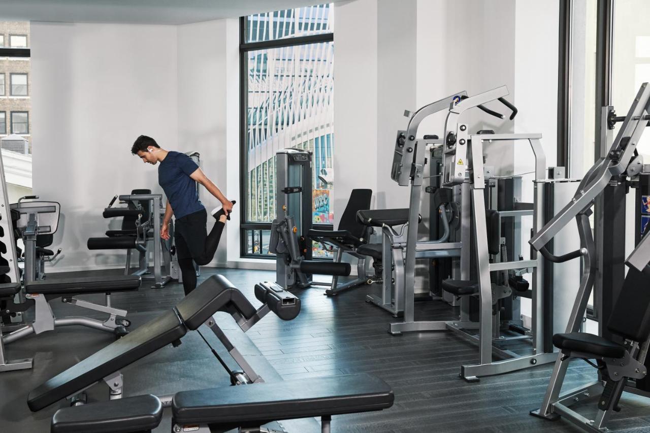 Four Seasons Downtown 5*